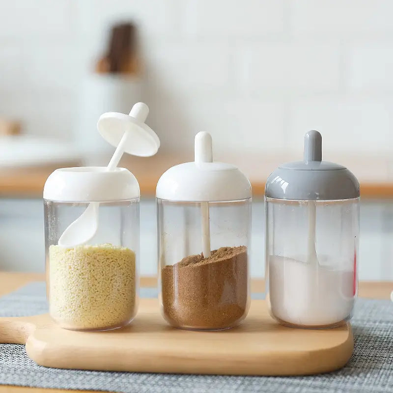 Simple Round Kitchen Seasoning Jar with Spoon and Lid