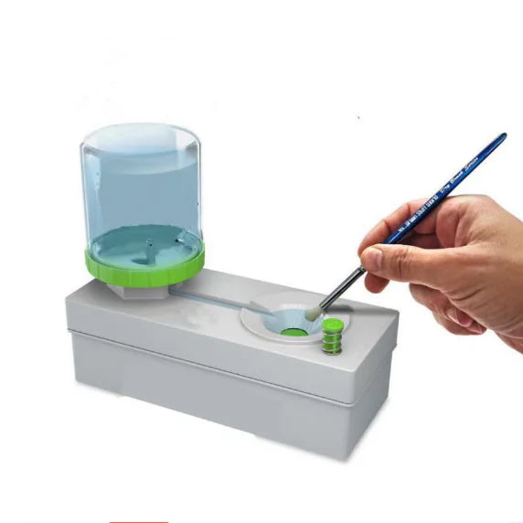 Brush Cleaning Device with Water Circulation System
