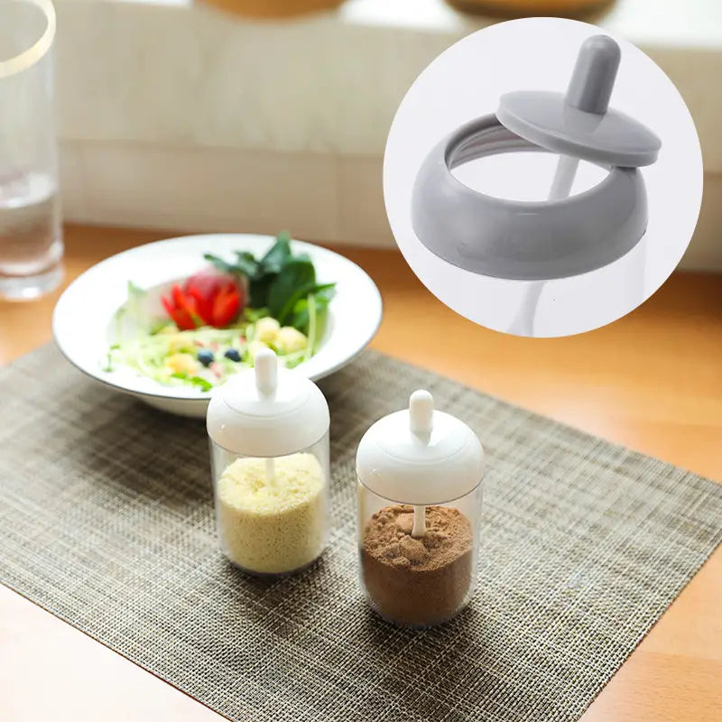 Simple Round Kitchen Seasoning Jar with Spoon and Lid