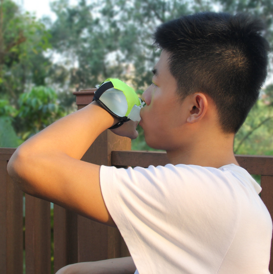 Portable Silicone Water Bottle - Durable and Foldable